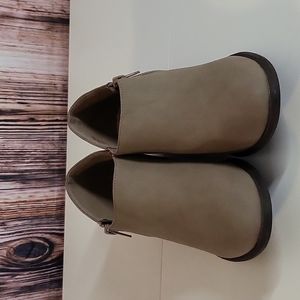 Bella Vita Women's Ankle Boots Size 9M